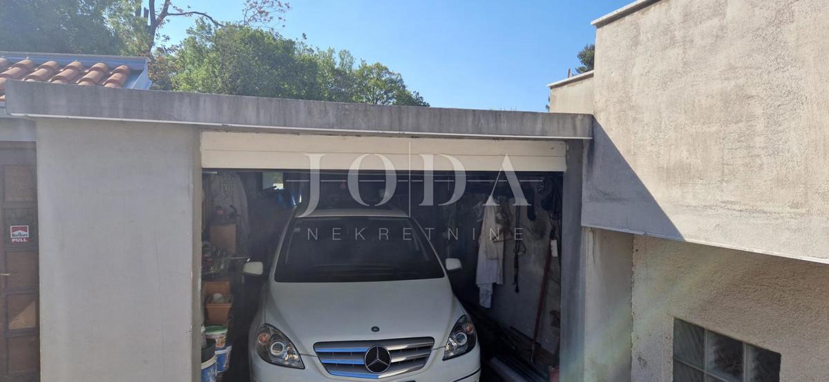 Hiša Crikvenica, 340m2