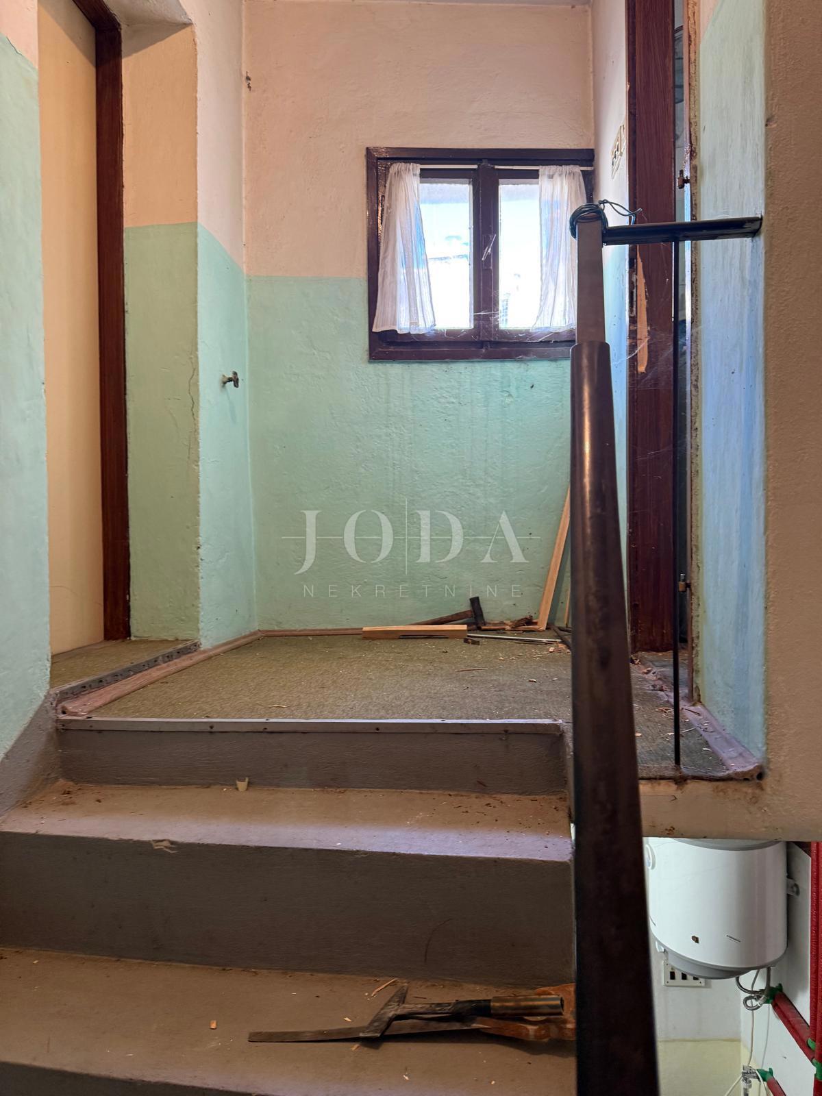 Senj stanovanje v centru