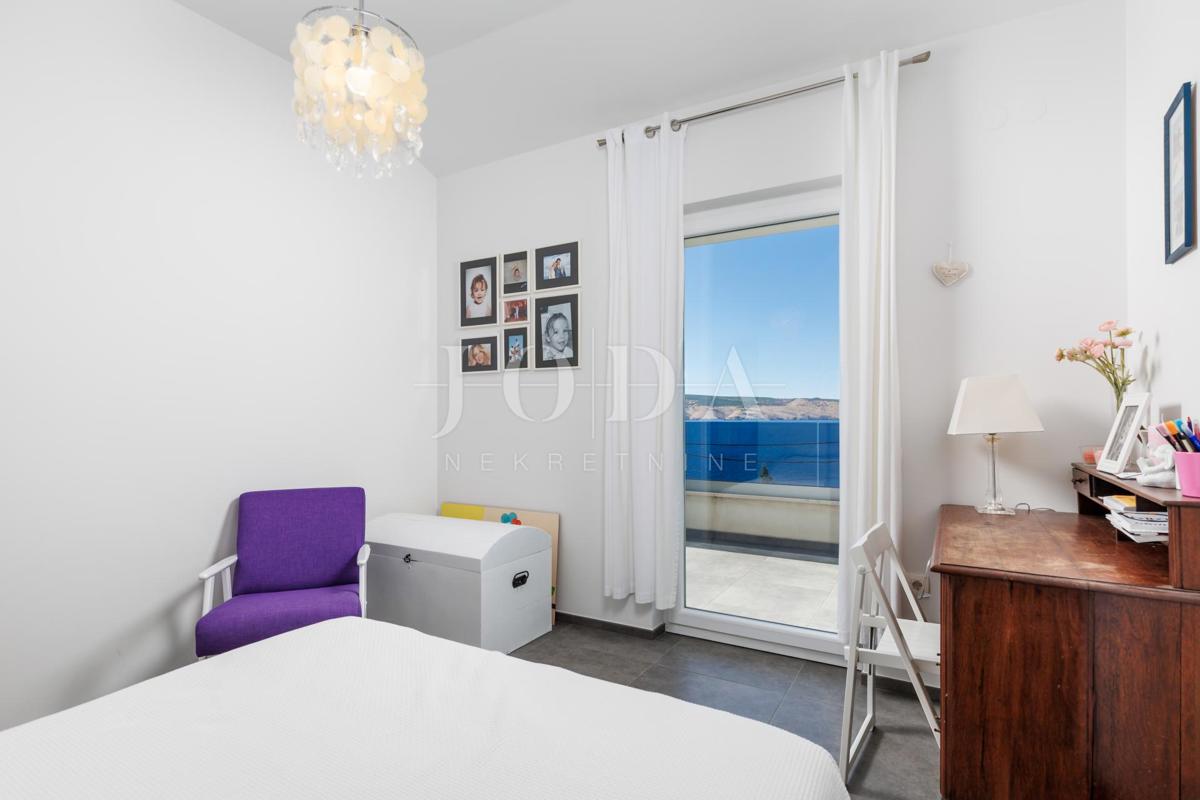 Hiša Prizna blizu morja