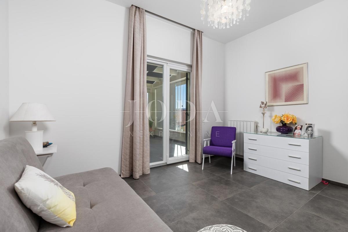 Hiša Prizna blizu morja