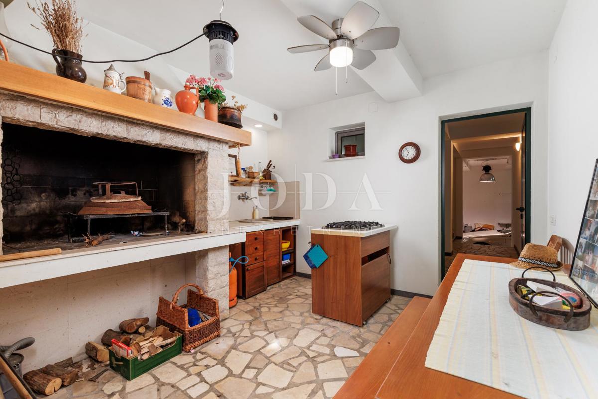 Hiša Prizna blizu morja