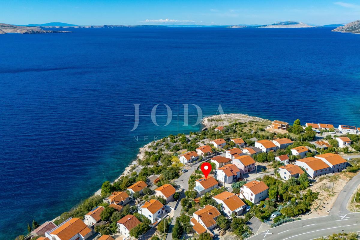 Hiša Prizna blizu morja