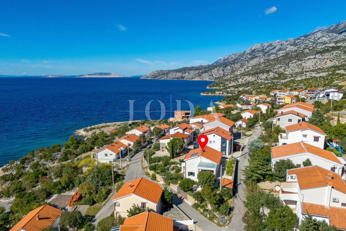 Hiša Prizna blizu morja