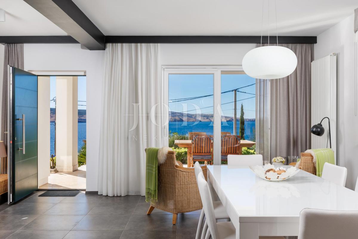 Hiša Prizna blizu morja