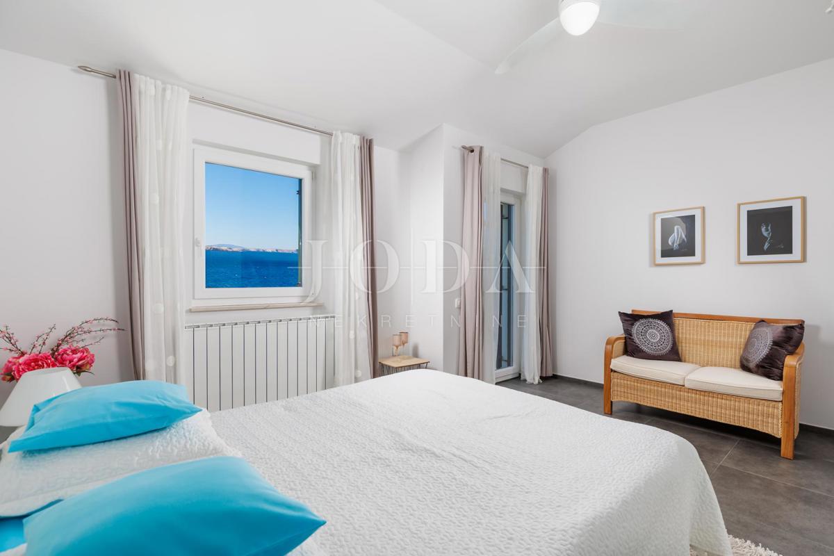 Hiša Prizna blizu morja