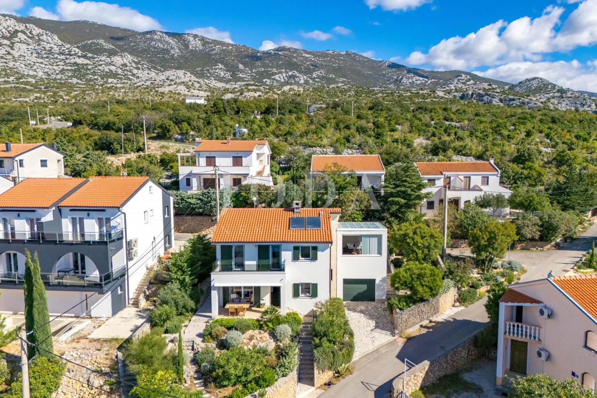 Hiša Prizna blizu morja