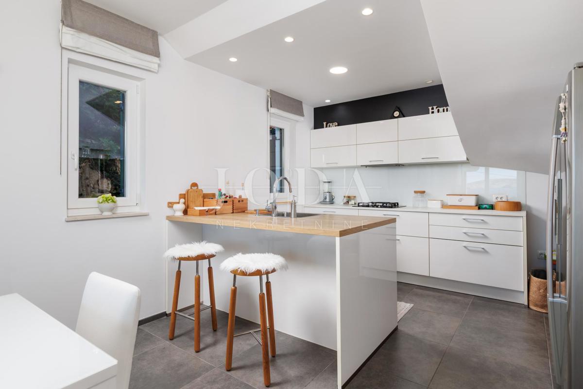 Hiša Prizna blizu morja