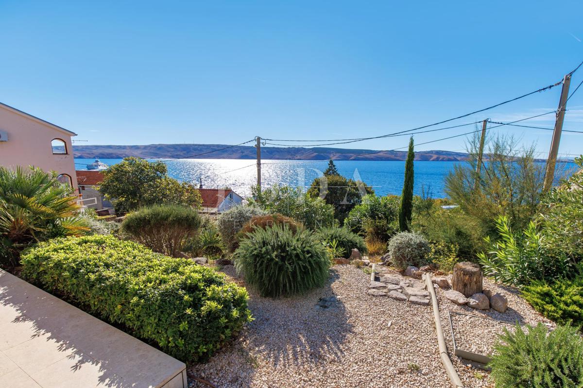 Hiša Prizna blizu morja