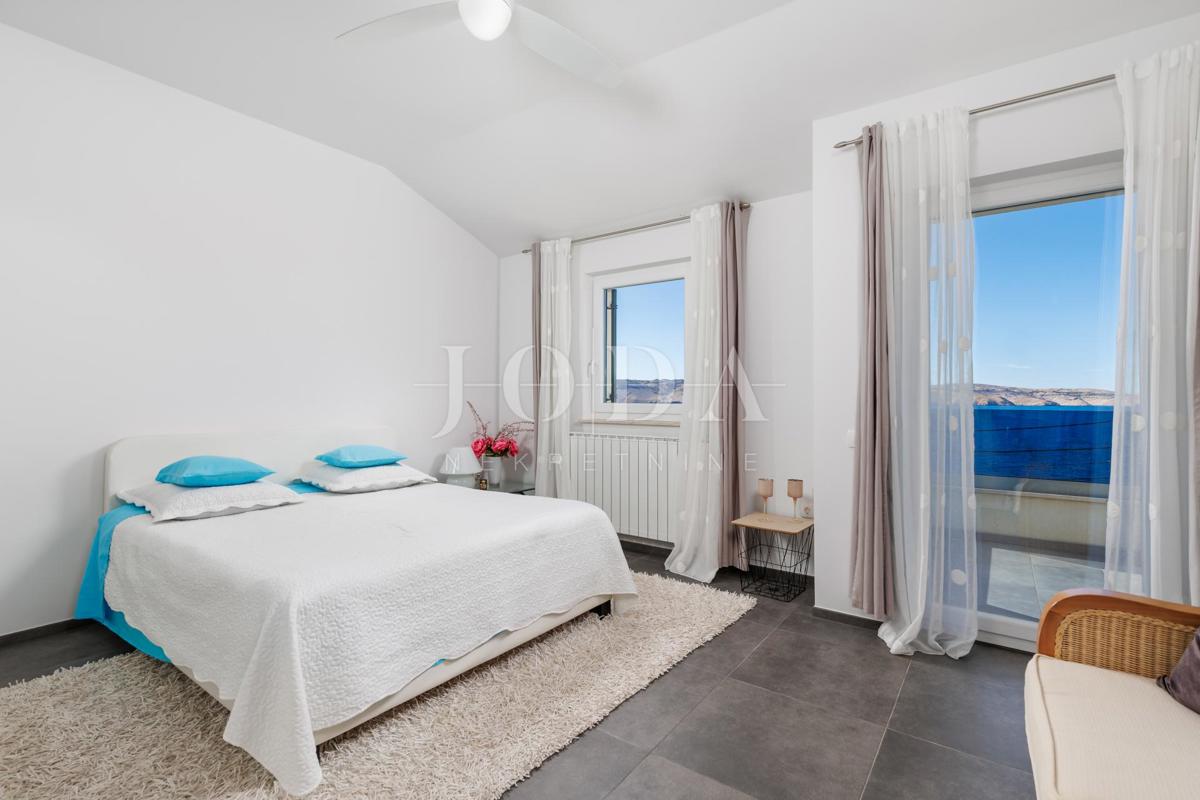 Hiša Prizna blizu morja