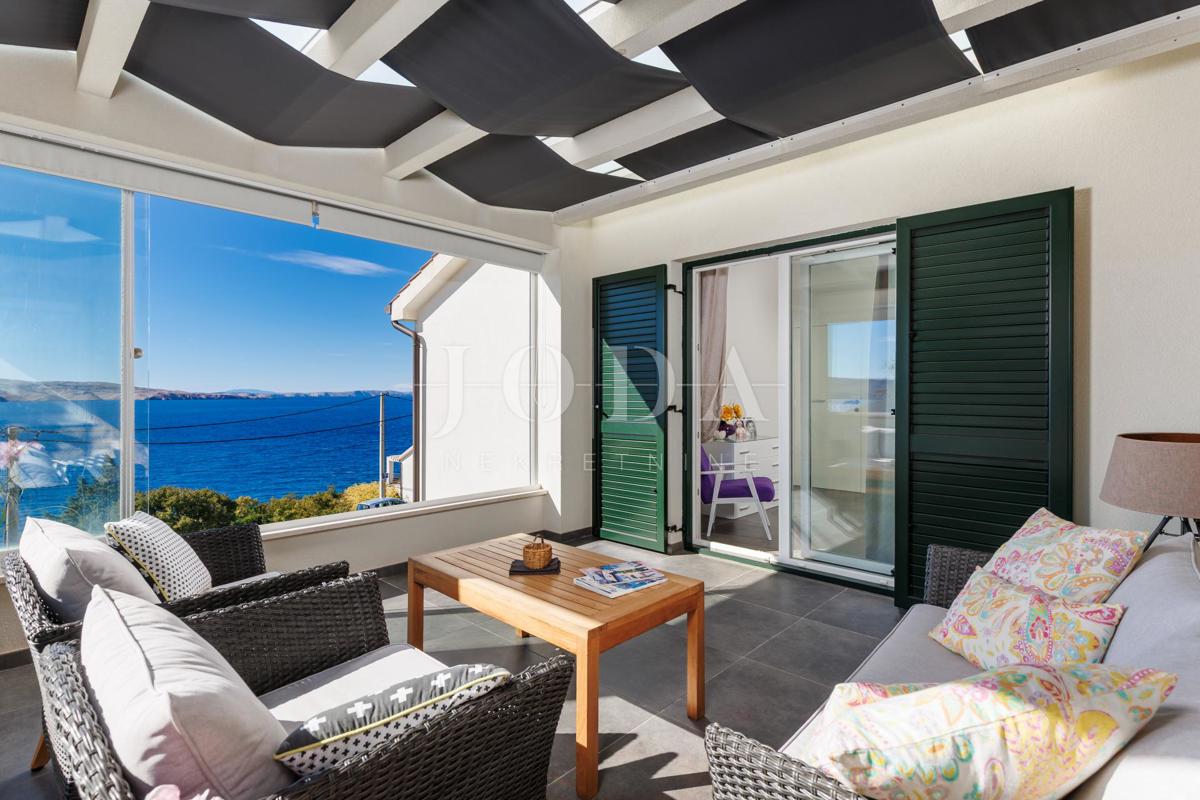 Hiša Prizna blizu morja