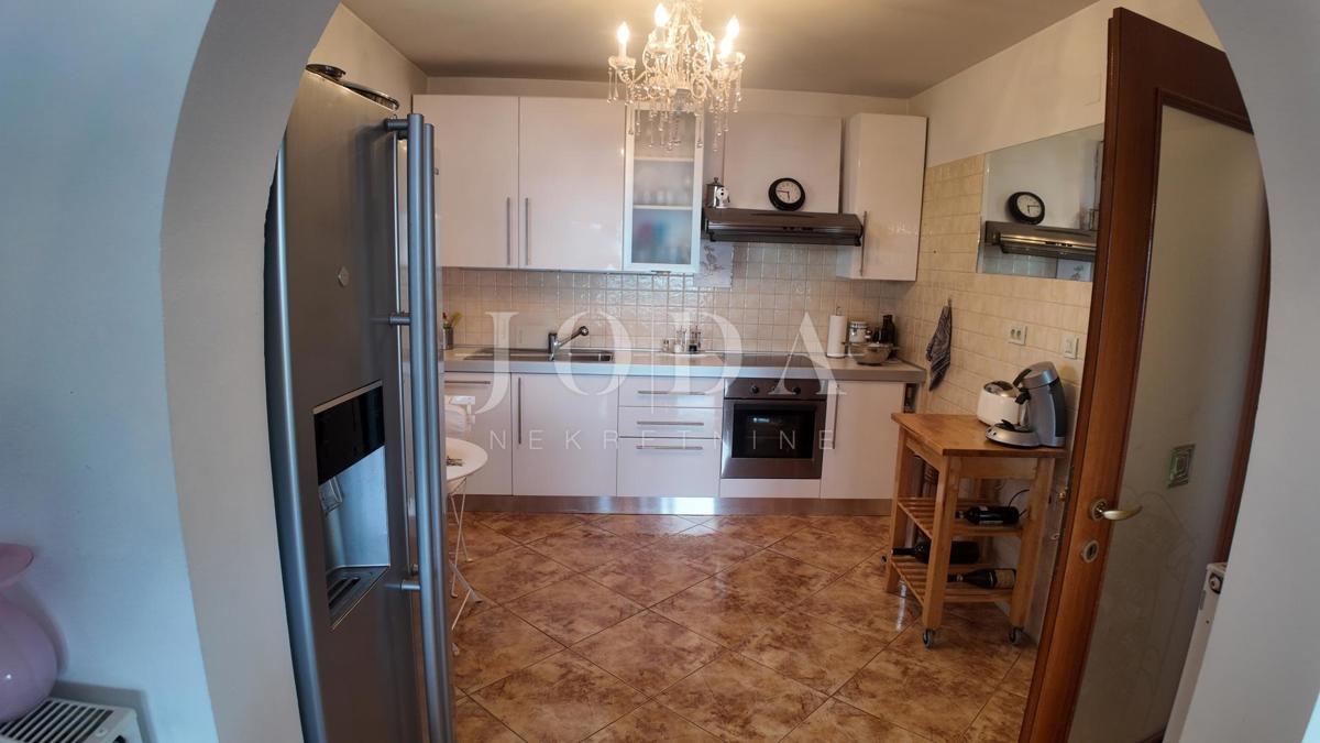 Hiša Opatija - Centar, Opatija, 300m2