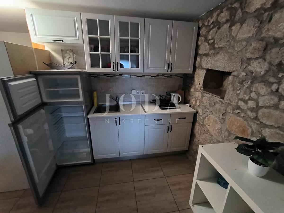 Hiša Grižane-Belgrad, Vinodolska Općina, 52m2