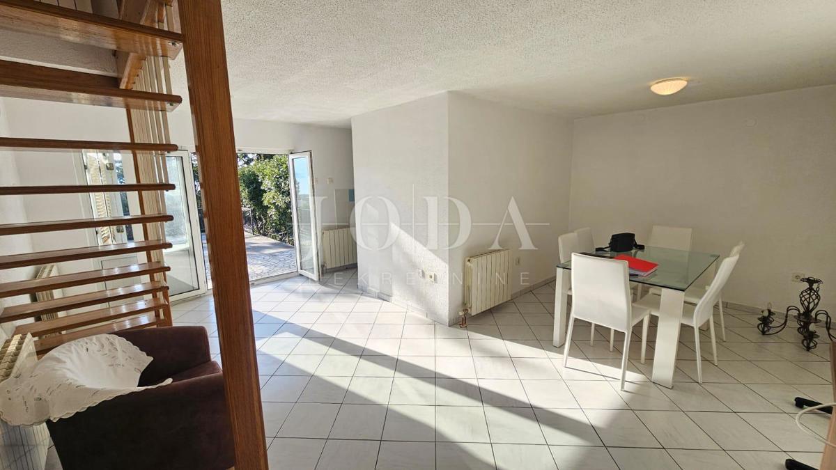 Hiša Novi Vinodolski, 160m2