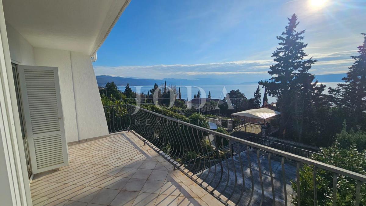 Hiša Novi Vinodolski, 160m2