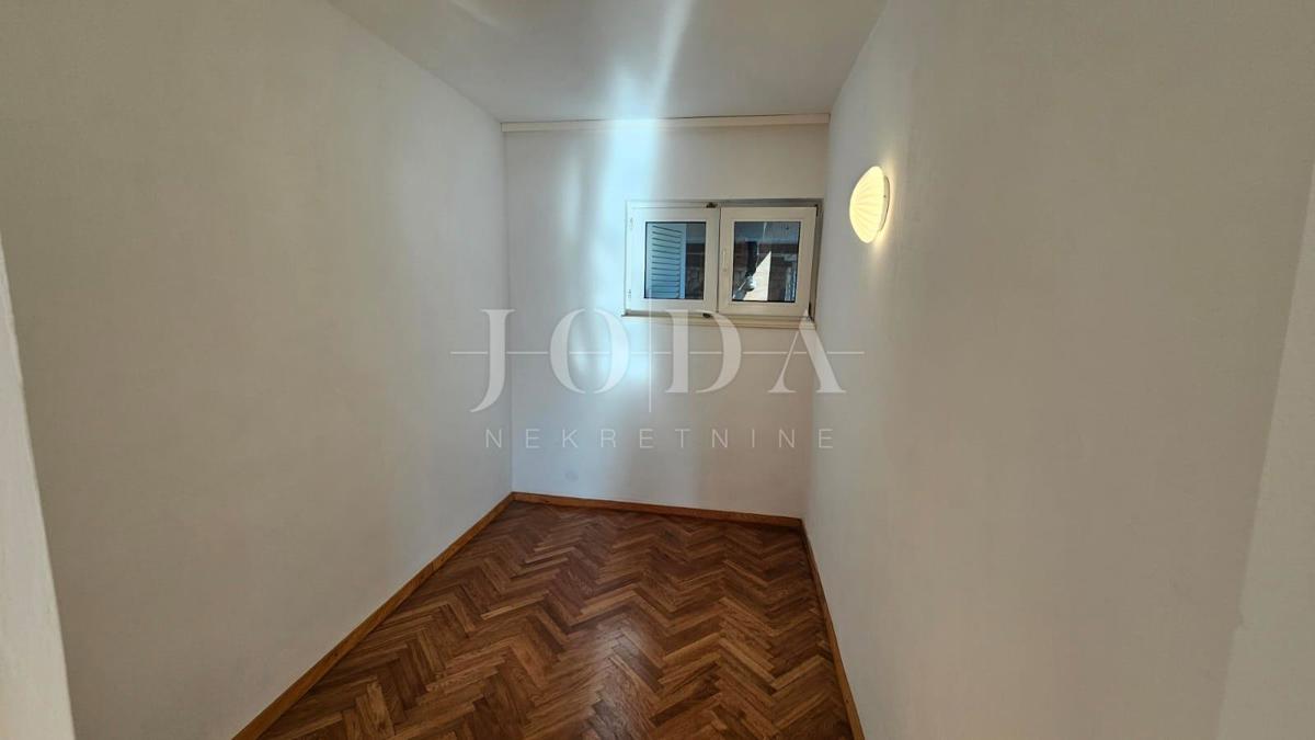 Hiša Novi Vinodolski, 160m2