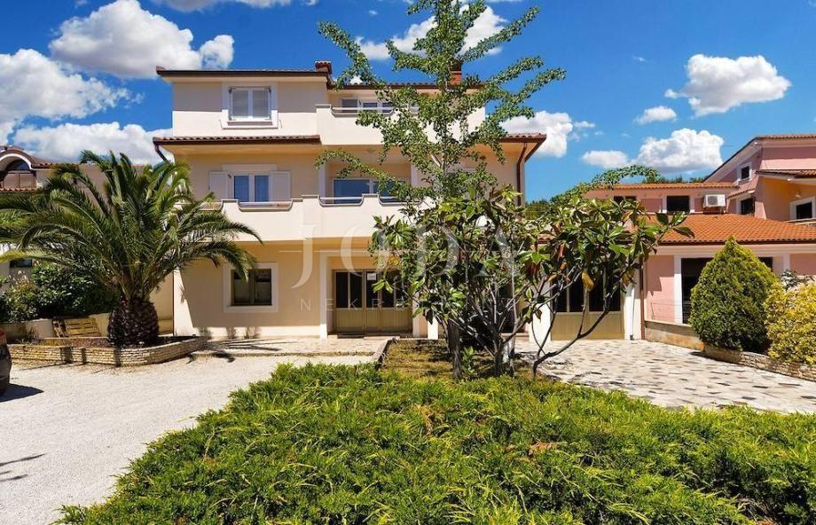 Hiša Arsenal, Pula, 420m2