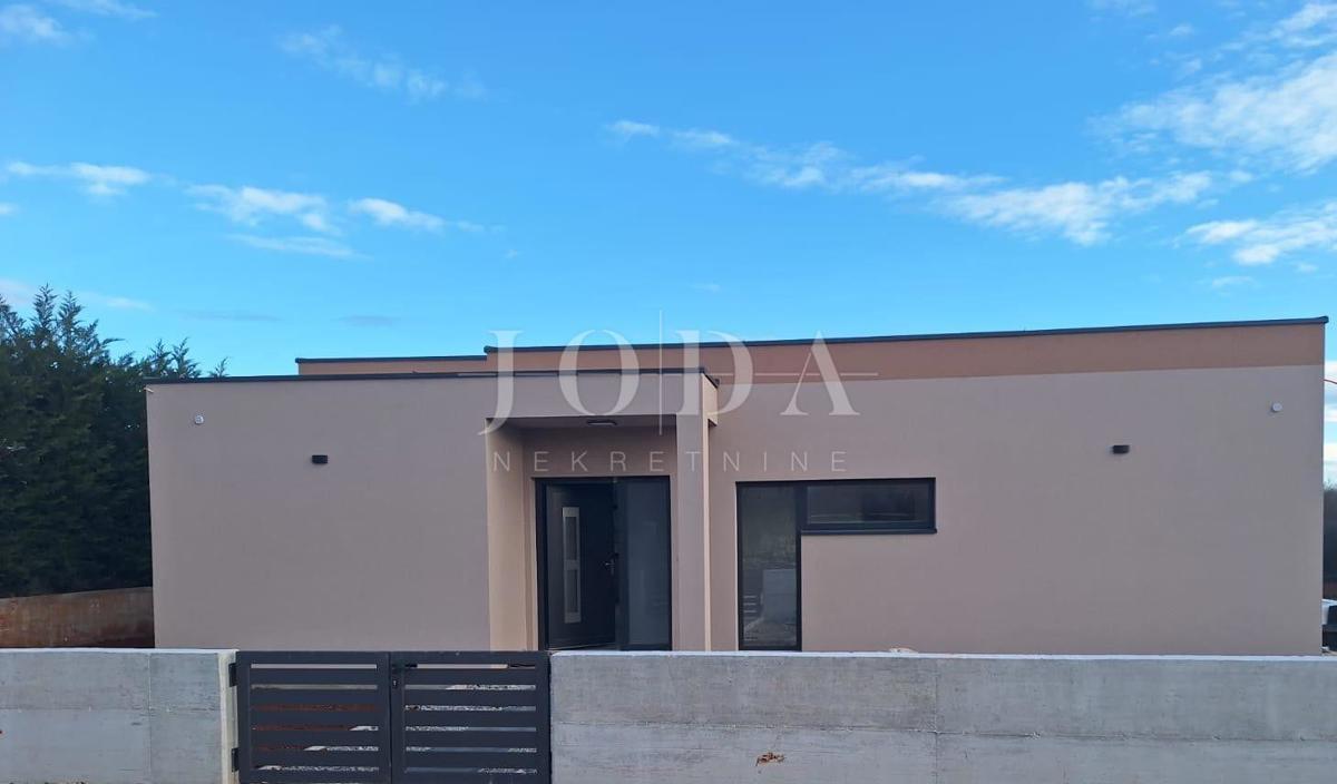 Hiša Svetvinčenat, 106m2