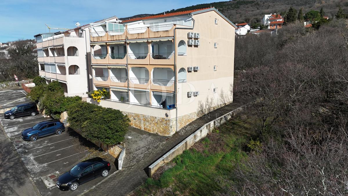 Stanovanje Dramalj – 300 m od Morja, Pritličje, Parkirno Mesto, 37 m² – Naprodaj
