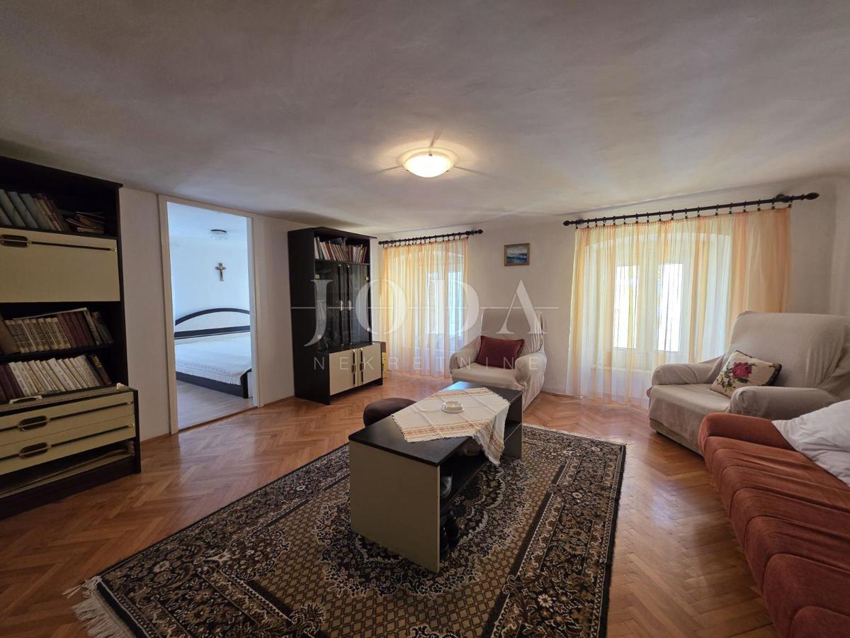 Stanovanje Senj, 110m2