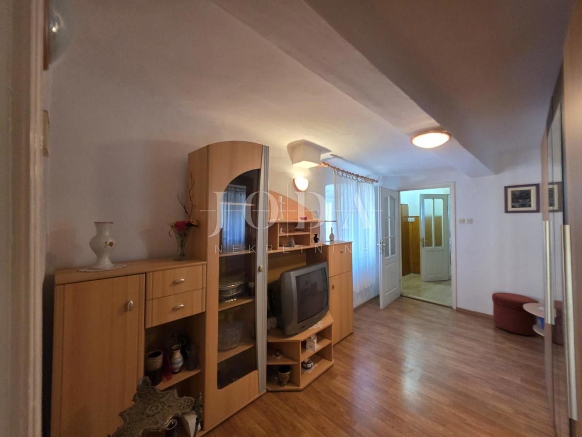 Stanovanje Senj, 110m2