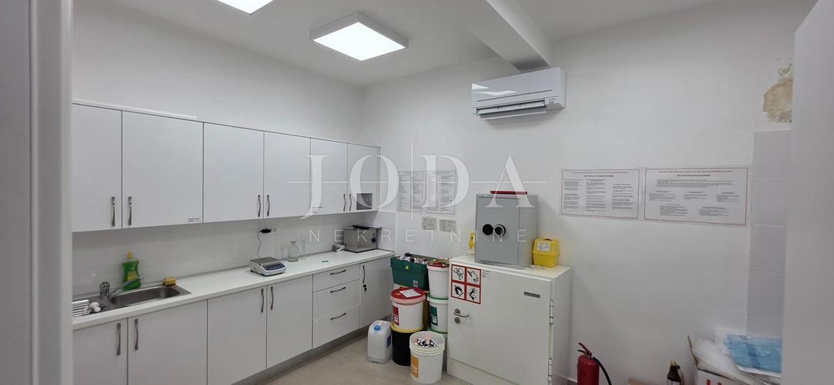 Poslovni prostor Dramalj, Crikvenica, 107m2