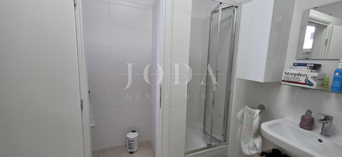 Poslovni prostor Dramalj, Crikvenica, 107m2