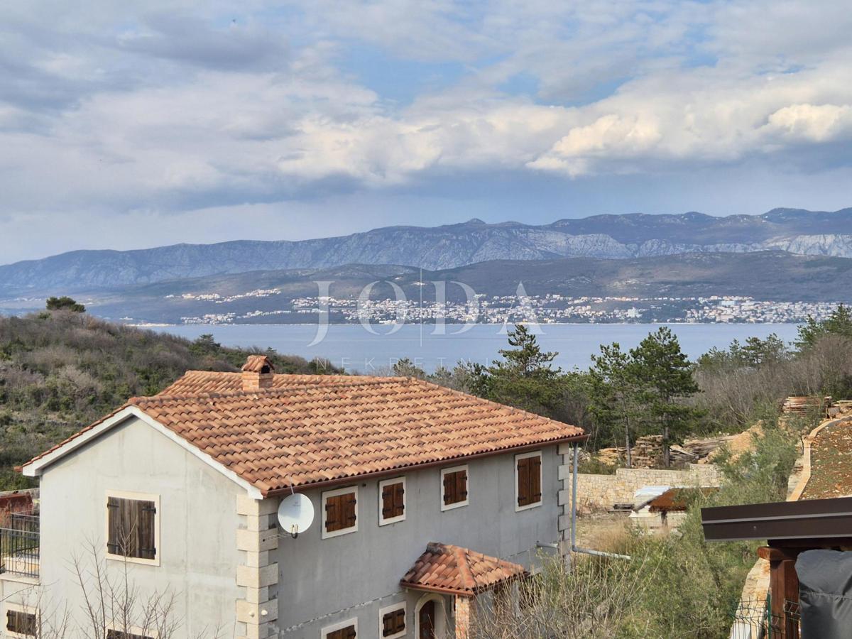 Šilo, udobno stanovanje s pogledom na morje!