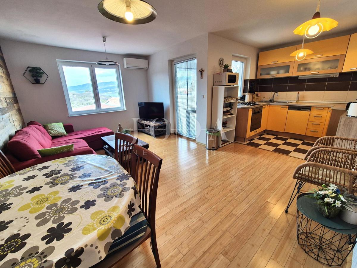 Šilo, udobno stanovanje s pogledom na morje!