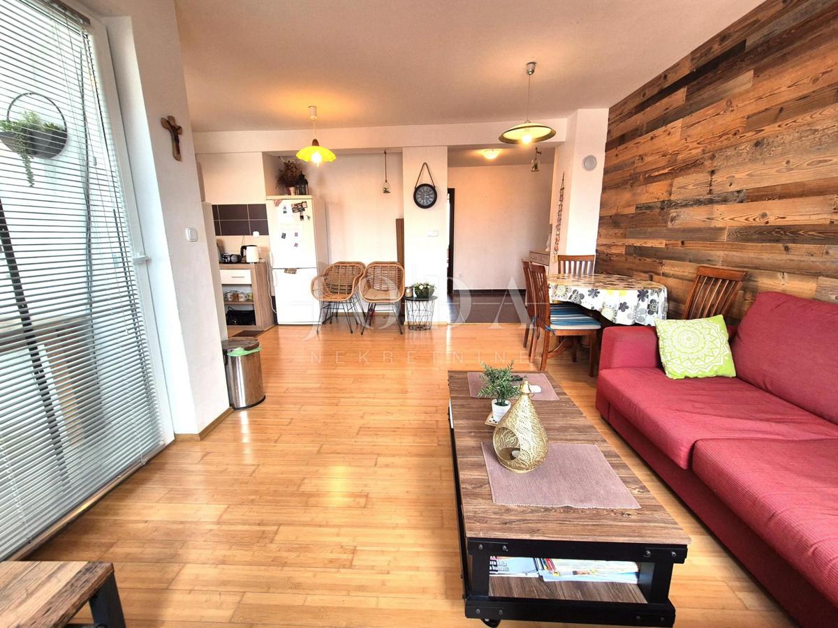 Šilo, udobno stanovanje s pogledom na morje!