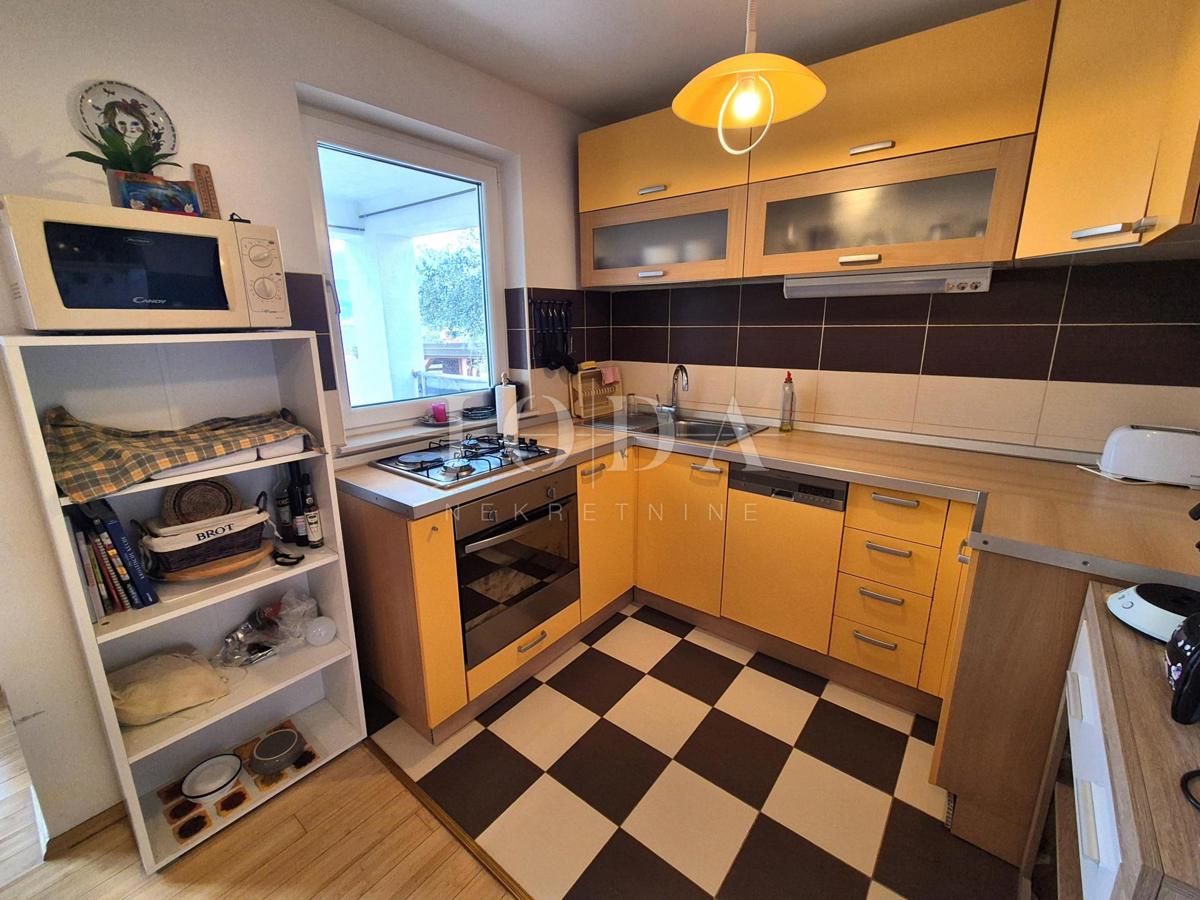 Šilo, udobno stanovanje s pogledom na morje!