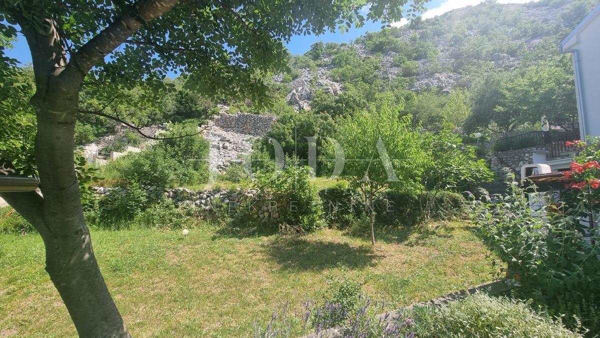 Hiša Lukovo, Senj, 100m2