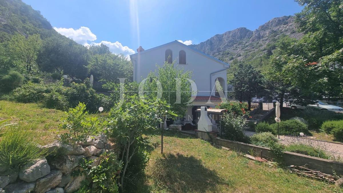 Hiša Lukovo, Senj, 100m2