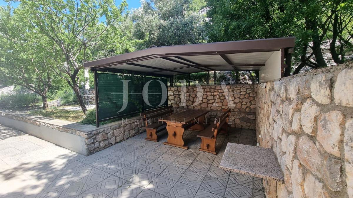 Hiša Lukovo, Senj, 100m2