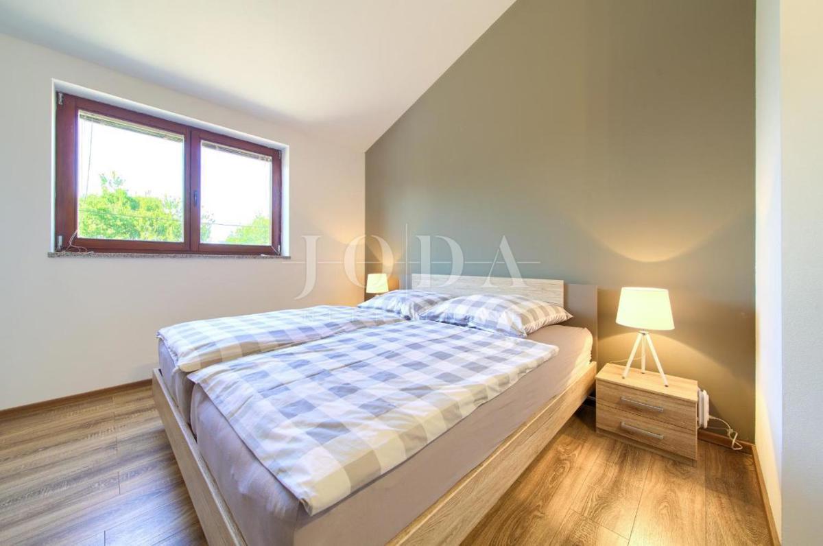 Čudovita vila z bazenom, v bližini Malinske