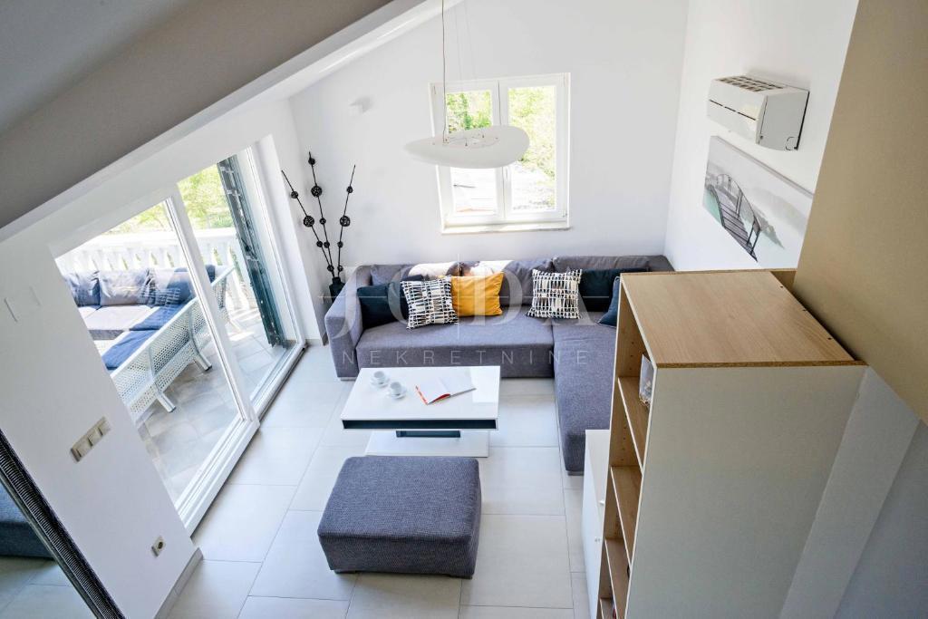 Čudovit apartma s pogledom na morje, Malinska - otok Krk