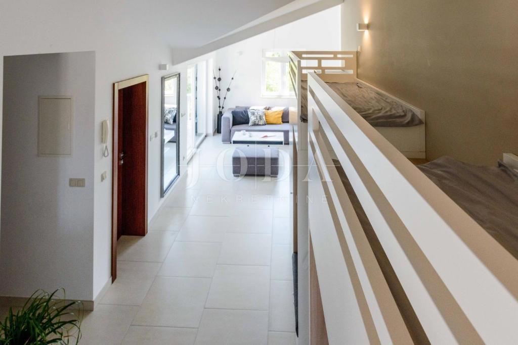 Čudovit apartma s pogledom na morje, Malinska - otok Krk