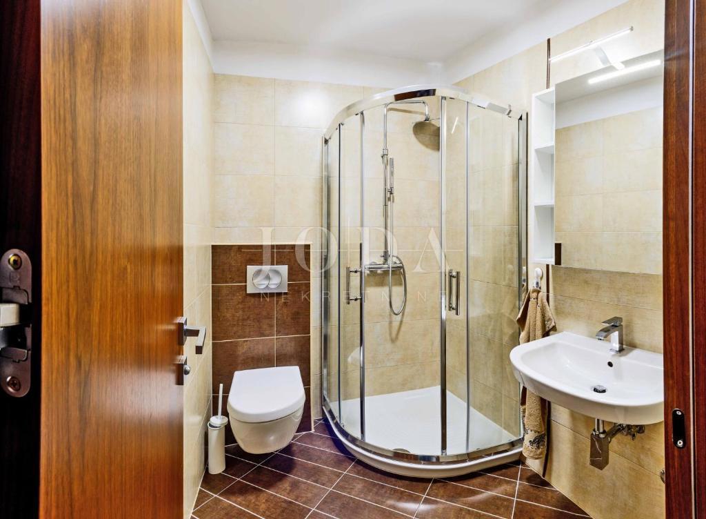 Čudovit apartma s pogledom na morje, Malinska - otok Krk