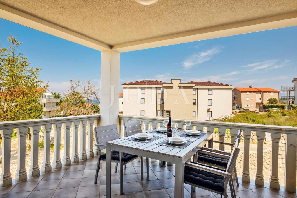 Čudovit apartma s pogledom na morje, Malinska - otok Krk