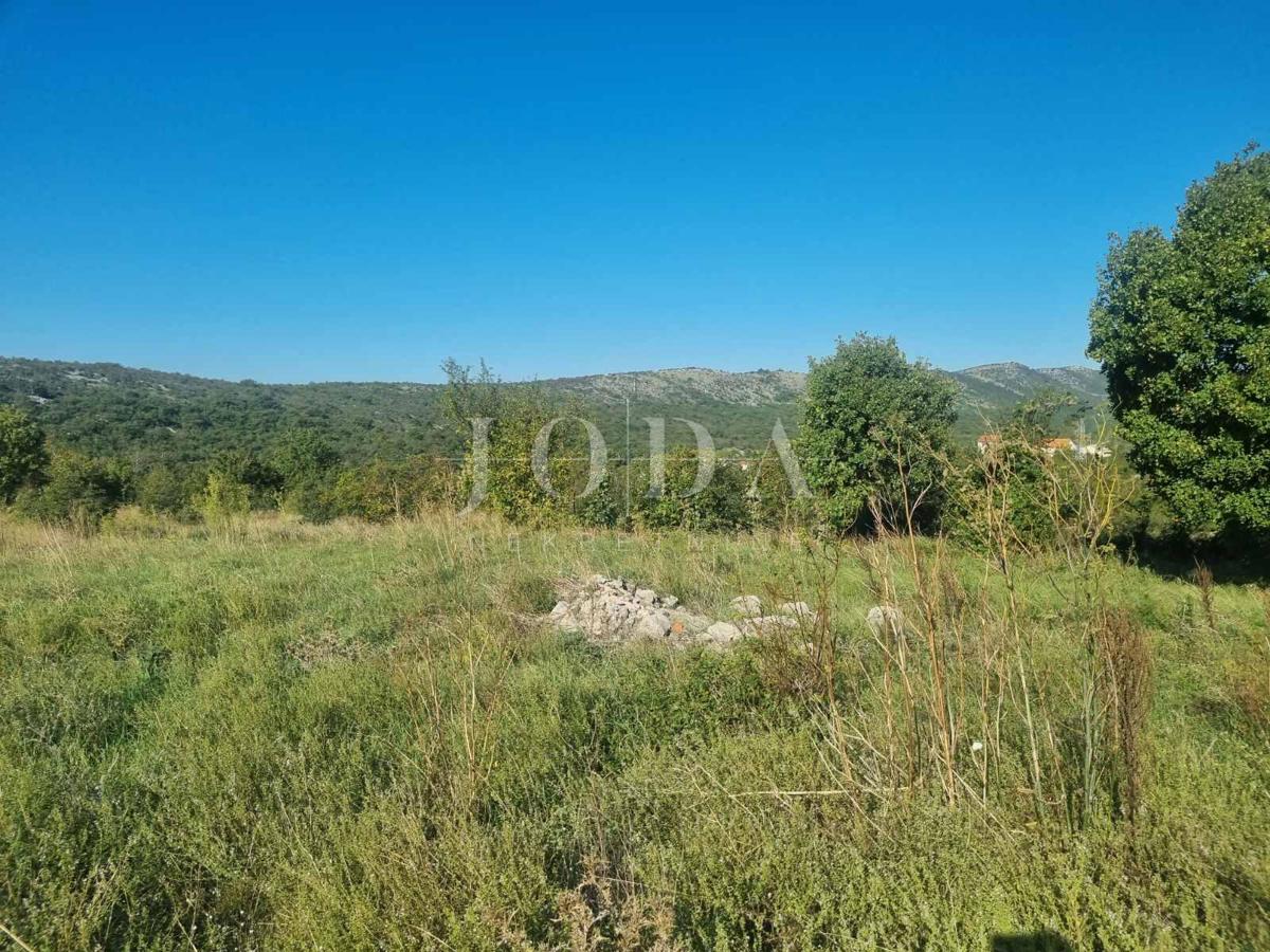 Zemljišče Novi Vinodolski, 405m2
