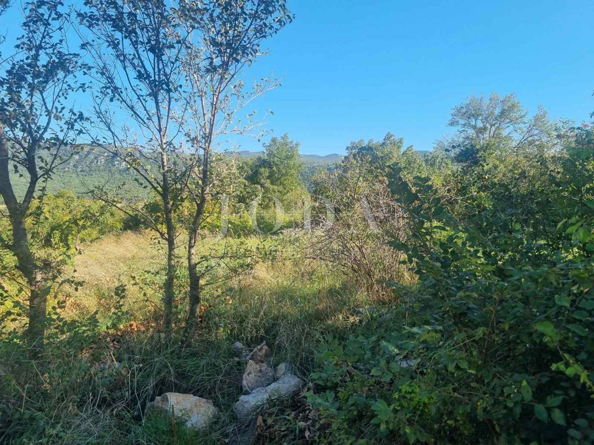 Zemljišče Novi Vinodolski, 405m2
