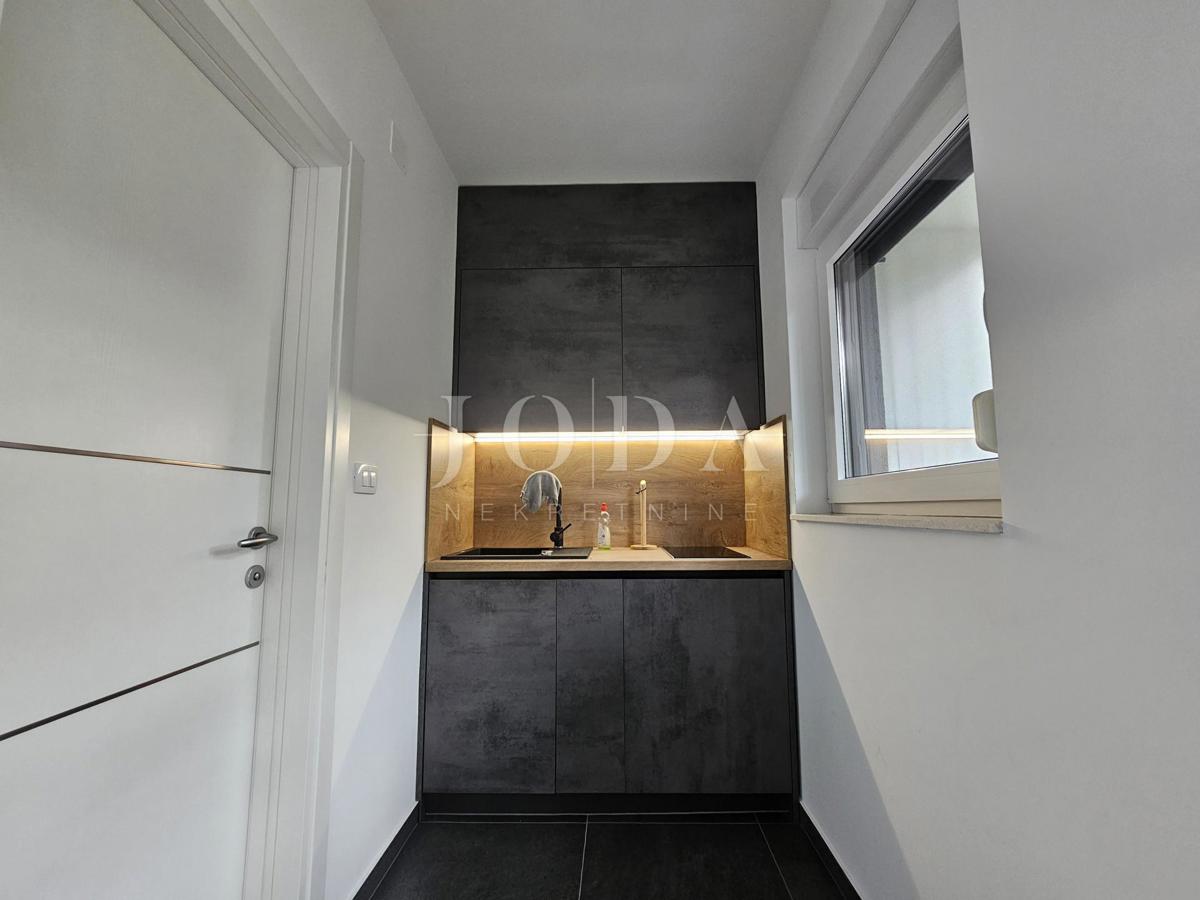 Hiša dvojček na odlični lokaciji, Malinska center