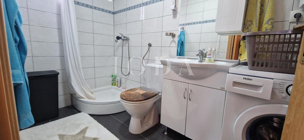 Tribalj, lepa hiša z velikim dvoriščem