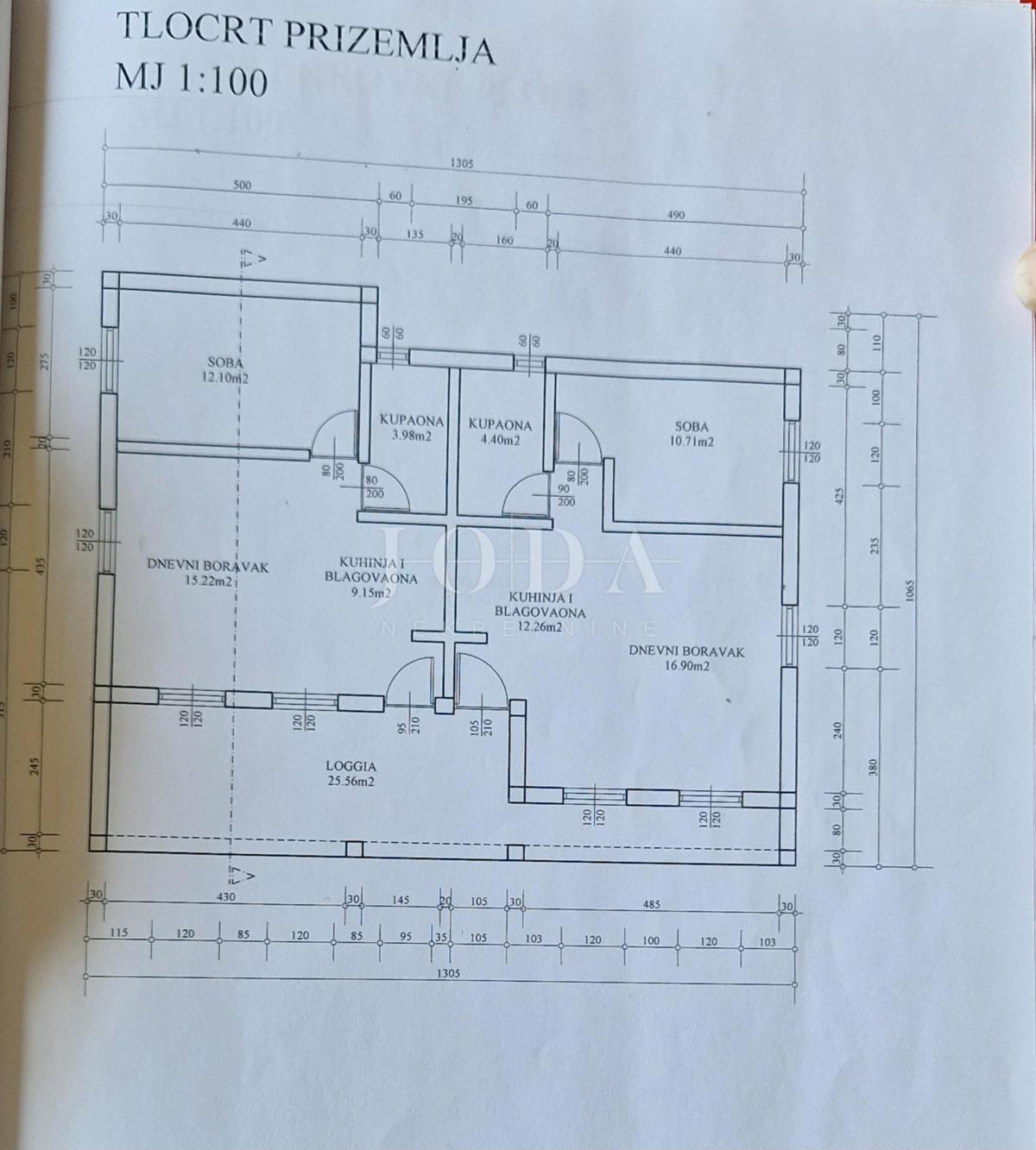 Tribalj, lepa hiša z velikim dvoriščem