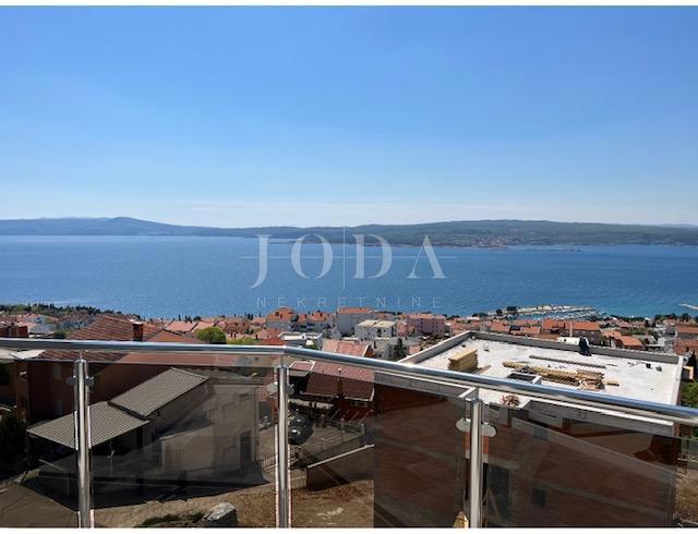 Moderno dvosobno stanovanje s panoramskim pogledom