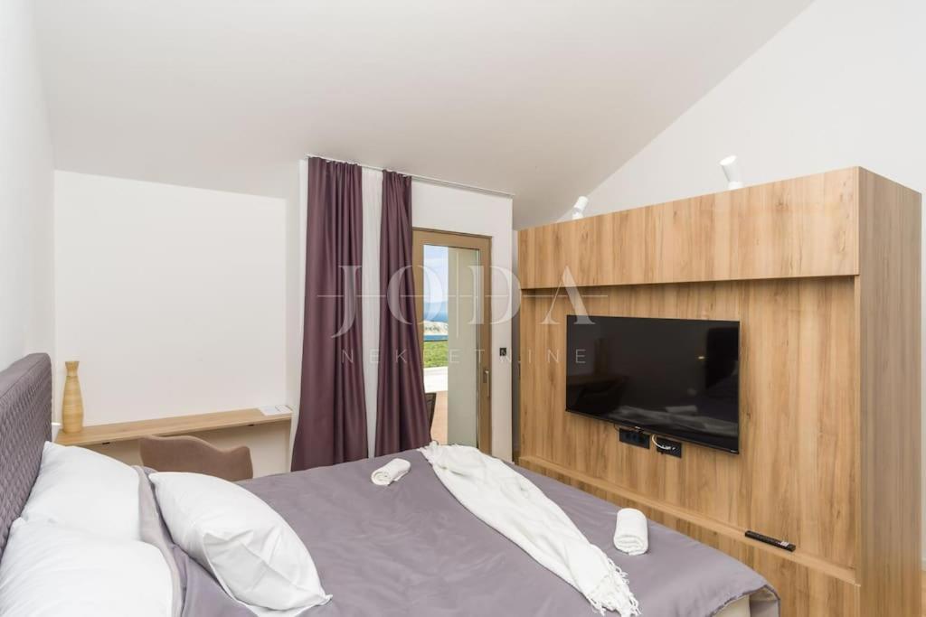 Hiša Šmrika, Kraljevica, 180m2