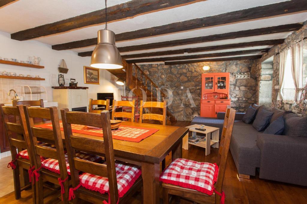 Hiša Veli Brgud, Matulji, 130m2