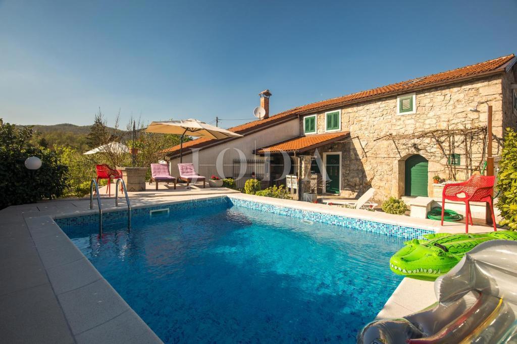 Hiša Veli Brgud, Matulji, 130m2
