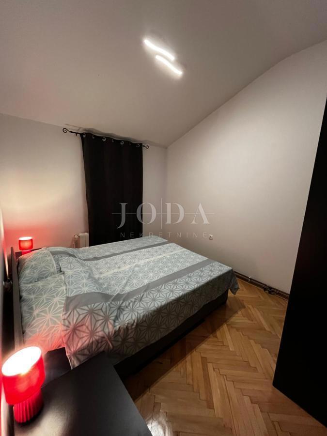 Hiša v bližini Malinske s petimi apartmaji