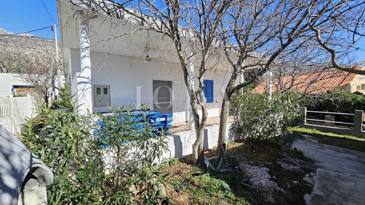 Hiša Lukovo Šugarje, Karlobag, 95m2