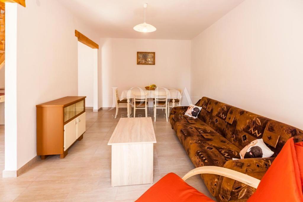 Hiša Marčana, 200m2